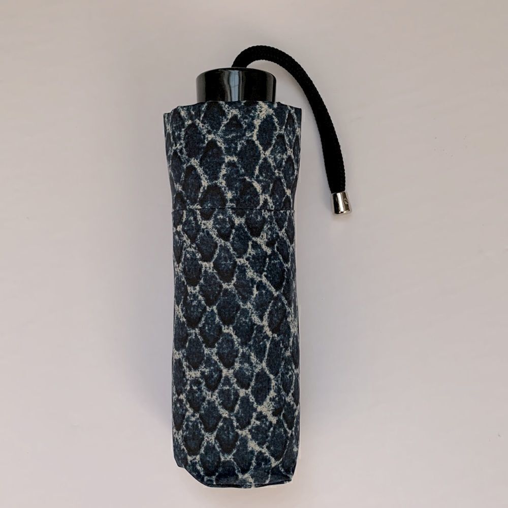 NWOT COACH foldable umbrella with case